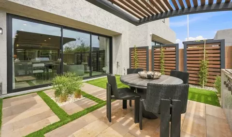 Exterior - 5611 S 35th Way, Phoenix, AZ 85040 photo 4 of 4