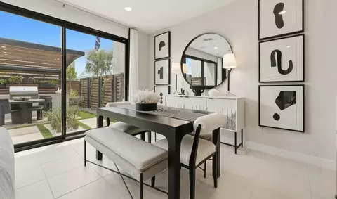 Dining - 5611 S 35th Way, Phoenix, AZ 85040 photo 1 of 1