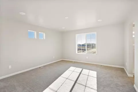 Living - 7048 N Obsidian Way, Eagle Mountain, UT 84005 photo 5 of 6