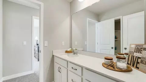 Bath - 3729 Brookside Dr, Chaska, MN 55318 photo 2 of 4