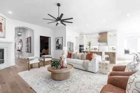 Living - 325 Vale Run, Kyle, TX 78640 photo 5 of 9
