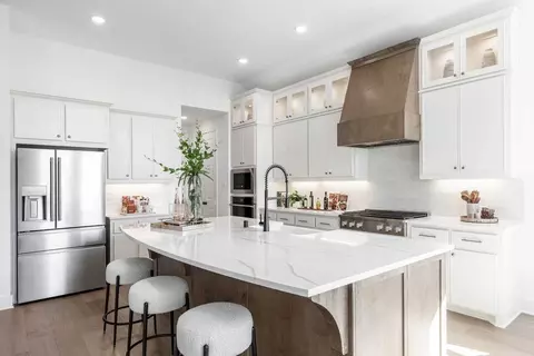 Kitchen - 325 Vale Run, Kyle, TX 78640 photo 1 of 10