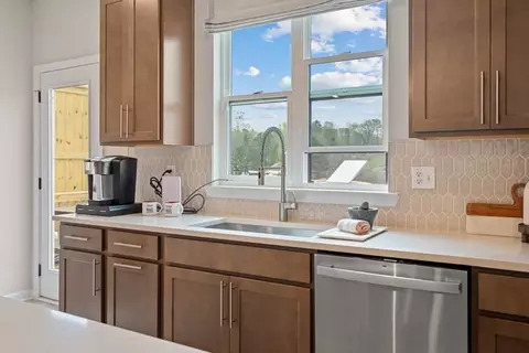 Kitchen - 106 Epperly Way, Tucker, GA 30084 photo 11 of 16
