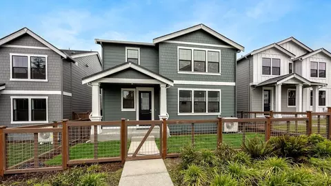 11457 SE 83rd Pl #22, Newcastle, WA 98056