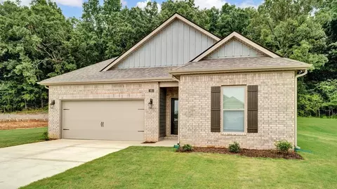 66 Spirit Dance Dr, Byhalia, MS 38611