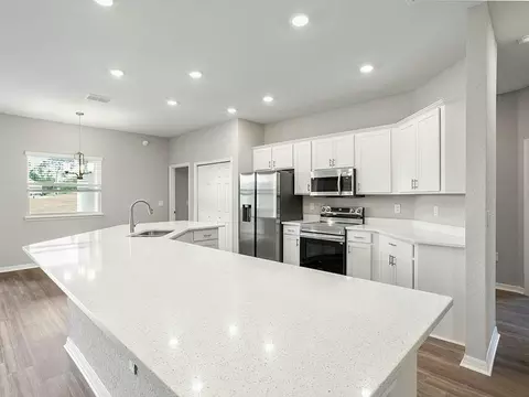 Kitchen - 5386 Duxford Cir, Saint Cloud, FL 34771 photo 1 of 5
