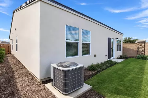 Exterior - 1155 Shasta Way W, Madera, CA 93636 photo 2 of 4