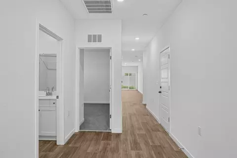 Entry Way - 1155 Shasta Way W, Madera, CA 93636 photo 1 of 1