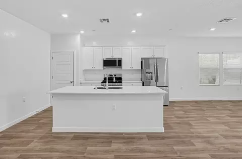 Kitchen - 1155 Shasta Way W, Madera, CA 93636 photo 1 of 5