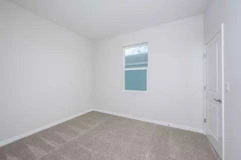 Bedroom - 6124 SW 96th Pl, Ocala, FL 34476 photo 2 of 2