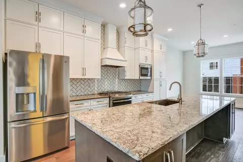 Kitchen - 16021 Aspect Way, Midlothian, VA 23113 photo 3 of 8