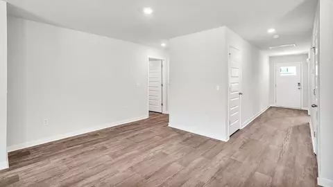 Entry Way - 405 Crocus Ct, Richlands, NC 28547 photo 1 of 1