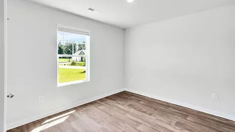 Bedroom - 405 Crocus Ct, Richlands, NC 28547 photo 2 of 7