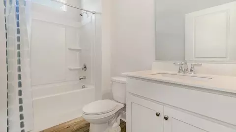 Bath - 281 Bluff View Ln, Florence, SC 29505 photo 1 of 2