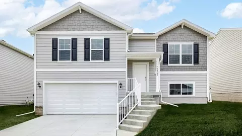 16514 Clay St, Bennington, NE 68007