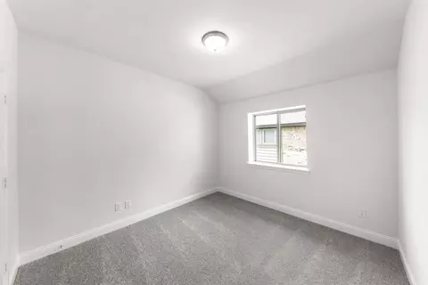 Bedroom - 601 Trinity St, Van Alstyne, TX 75495 photo 1 of 5