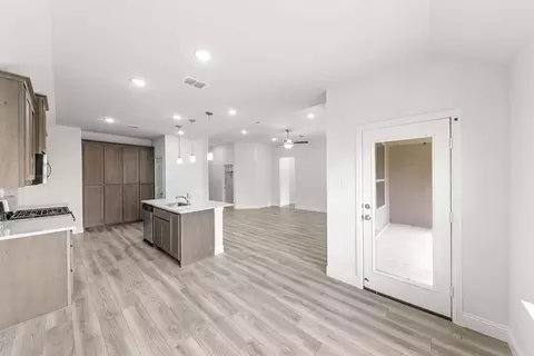 Entry Way - 601 Trinity St, Van Alstyne, TX 75495 photo 1 of 1