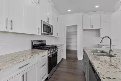 Kitchen - 600 S 250 E, Hyde Park, UT 84318 photo 3 of 3