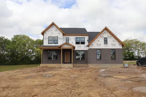 1649 Longmeadow Dr, Lebanon, OH 45036