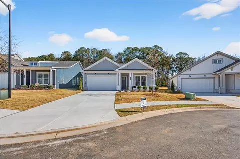 220 Vinca Cir NW, Kennesaw, GA 30144