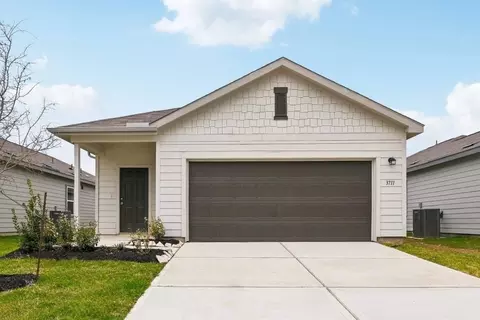 Exterior - 18688 Shauna Danielle Dr, New Caney, TX 77357 photo 2 of 6