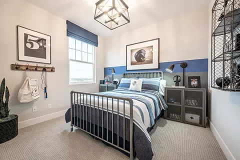 Bedroom - 1031 Talus Way S, Madera, CA 93636 photo 2 of 7