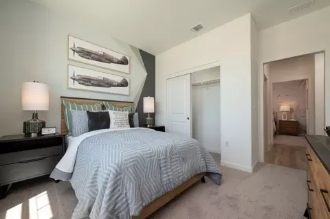 Bedroom - 588 Burnett Ave, Chowchilla, CA 93610 photo 8 of 12