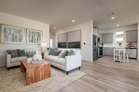 Living - 588 Burnett Ave, Chowchilla, CA 93610 photo 2 of 2