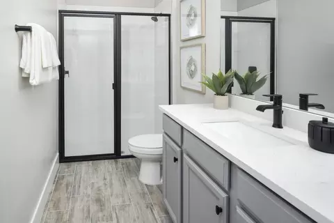 Bath - 13004 Pierce St, Parrish, FL 34219 photo 2 of 2