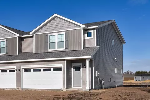 8266 Walnut St, Clear Lake, MN 55319