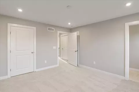 Bedroom - 256 Meridian Way, Fort Mitchell, KY 41017 photo 3 of 11