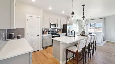 Kitchen - 13555 Nederland Dr, Peyton, CO 80831 photo 2 of 7