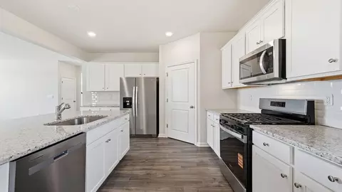 Kitchen - 5215 Corolla Dr, Suffolk, VA 23435 photo 3 of 9