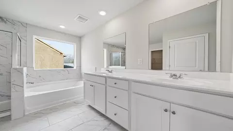 Bath - 5215 Corolla Dr, Suffolk, VA 23435 photo 3 of 12