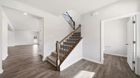 Entry Way - 5215 Corolla Dr, Suffolk, VA 23435 photo 3 of 12