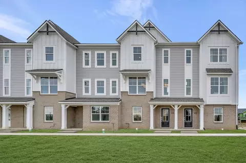 11192 Greenfield Ave, Noblesville, IN 46060