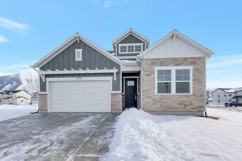 Exterior - 526 N Legend Way, Mapleton, UT 84664 photo 4 of 6