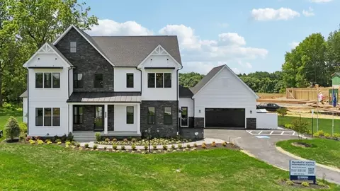 16507 Rolling Knolls Ln, Marlboro, MD 20774
