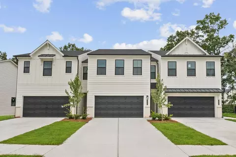 7274 Sherwood Square Dr, Flowery Branch, GA 30542