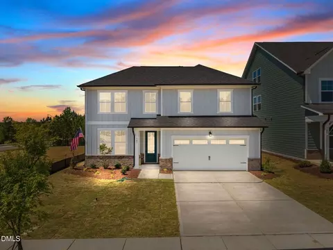 905 Diana Victoria Ct, Wendell, NC 27591