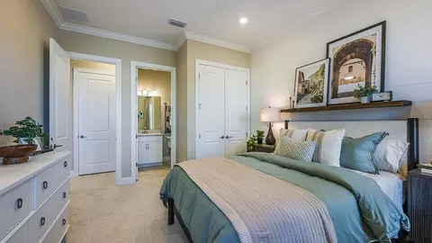 Bedroom - 1009 Tassleflower Trl, Saint Cloud, FL 34771 photo 2 of 17