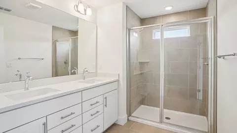 Bath - 30213 Rustic Mill St, Mount Dora, FL 32757 photo 3 of 7