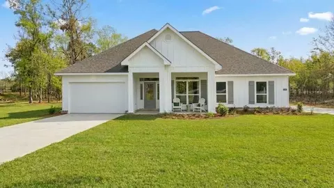 17014 River Hills Dr, Gulfport, MS 39503