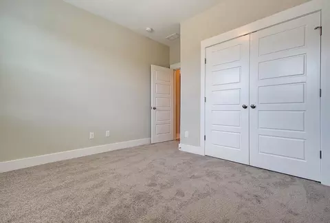 Bedroom - 237 Creek Pointe Dr, Moncks Corner, SC 29461 photo 4 of 12