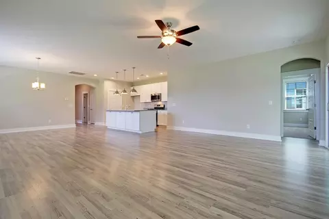 Living - 237 Creek Pointe Dr, Moncks Corner, SC 29461 photo 3 of 7