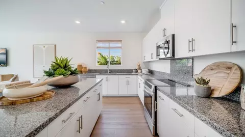 Kitchen - 309 Deer Lake Way, Perris, CA 92570 photo 4 of 9