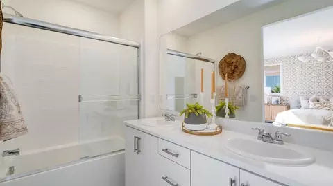 Bath - 309 Deer Lake Way, Perris, CA 92570 photo 1 of 3