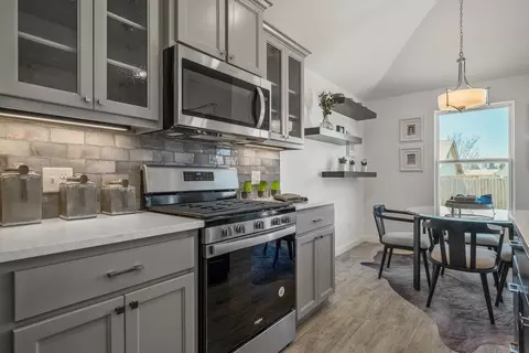 Kitchen - Elena Dr., Blanchard, OK 73010 photo 5 of 7