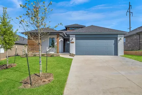Exterior - Elena Dr., Blanchard, OK 73010 photo 11 of 14
