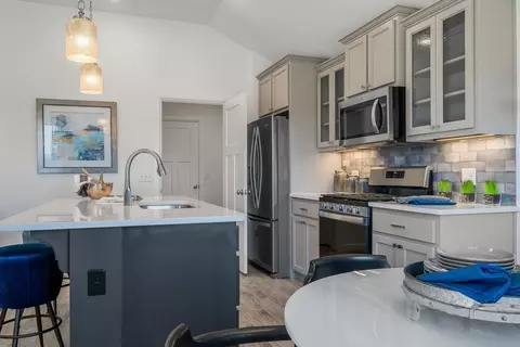 Kitchen - Elena Dr., Blanchard, OK 73010 photo 7 of 7
